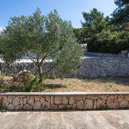 4295a Tisno