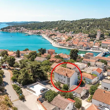Apartment 4295a Tisno
